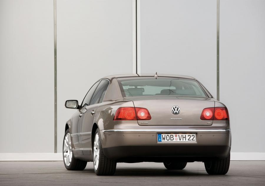  Volkswagen Phaeton 2003 года  (фото 41 из 82)